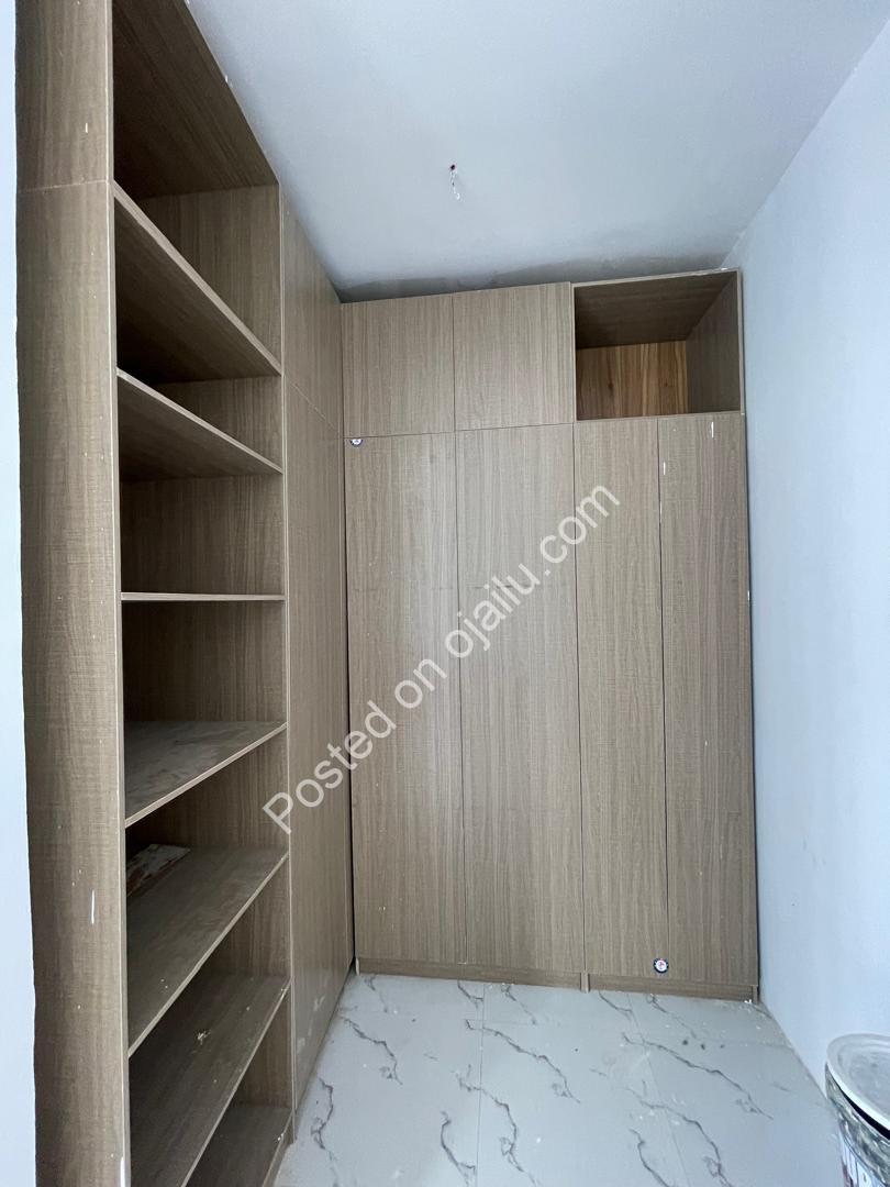 4-Bed Terrace Duplex in Orchid | En-Suite Luxury & Spacious Compound