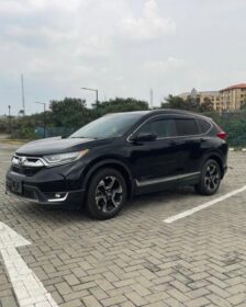 2018 Honda CR-V: Spacious