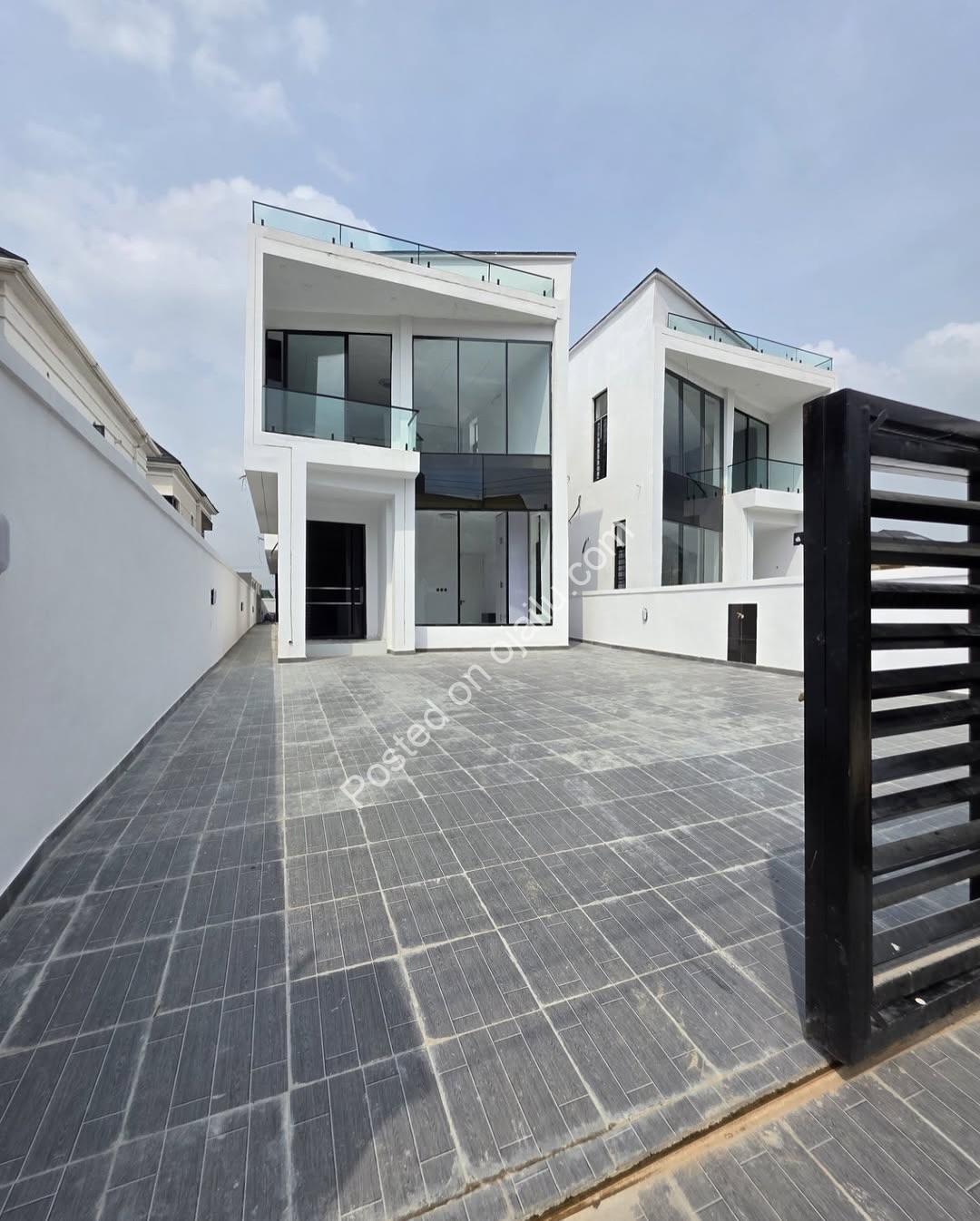 Lekki’s Ultimate 5-Bedroom Estate Masterpiece