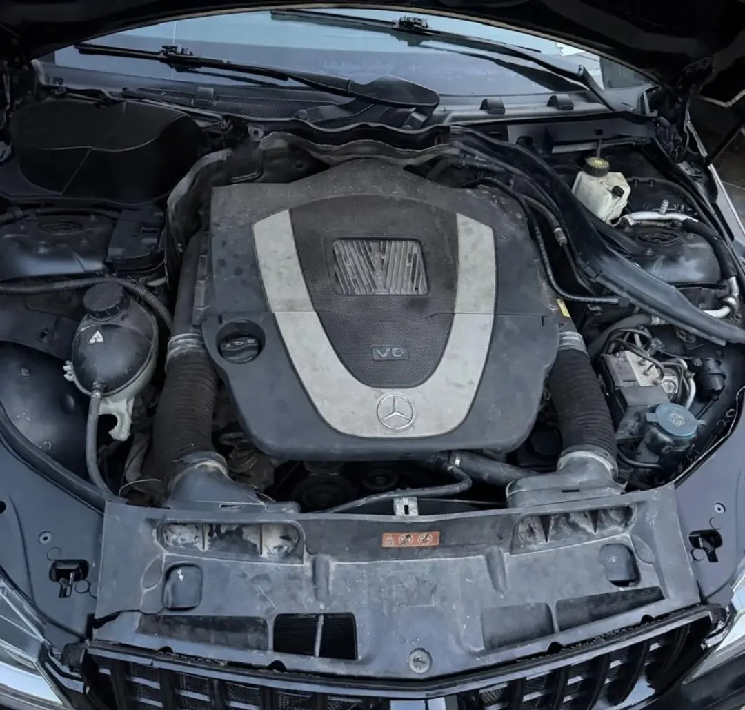 2008 C300 4MATIC: Facelifted Luxury, Ready to Drive