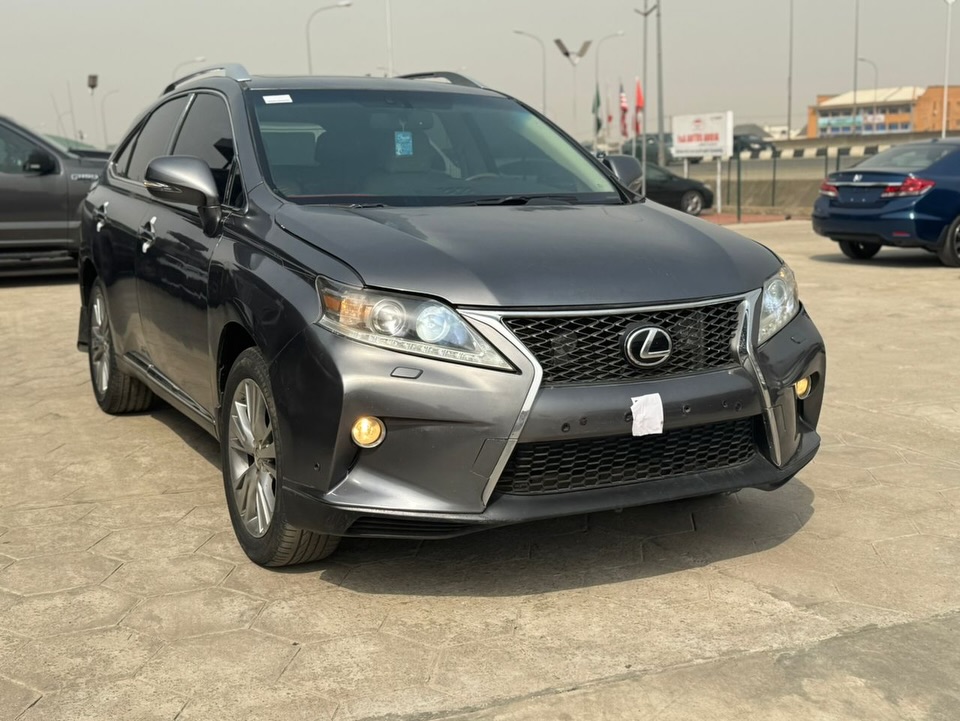 Unregistered Lexus RX350: Drive Now, No Stories