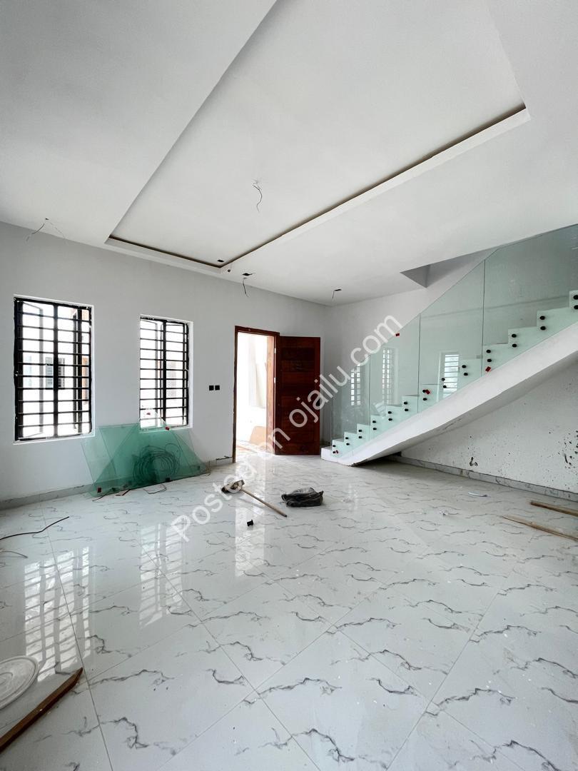 4-Bed Terrace Duplex in Orchid | En-Suite Luxury & Spacious Compound