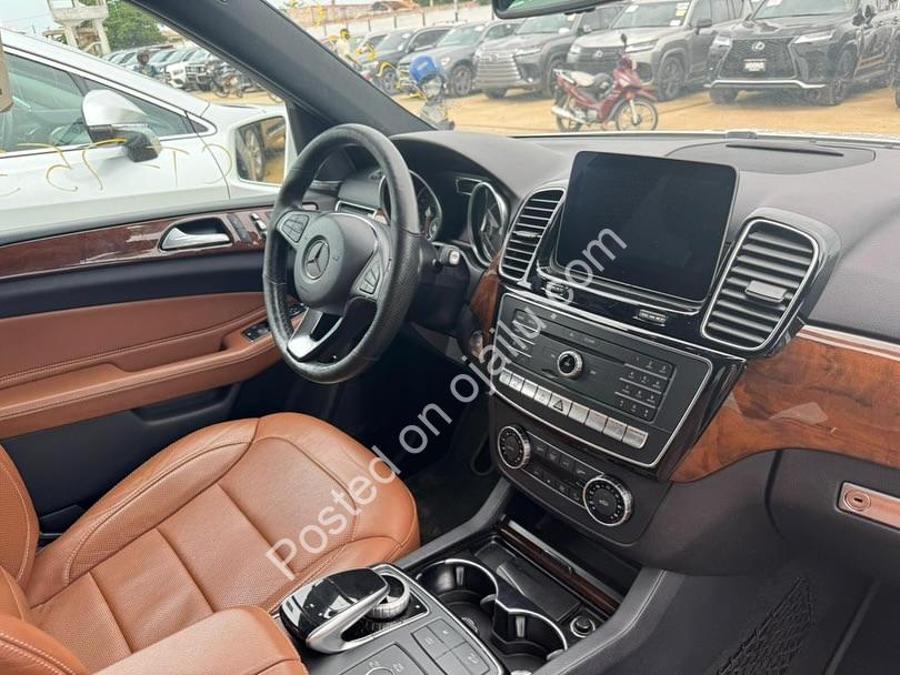 Low-Mileage Luxury: 2016 GLE350 4MATIC