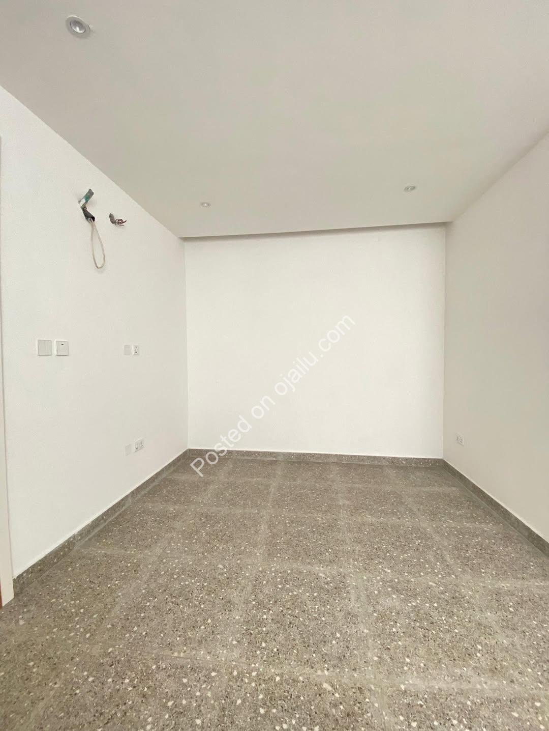 Lagos Oasis: 4BR Terrace Duplex with BQ & Smart Features