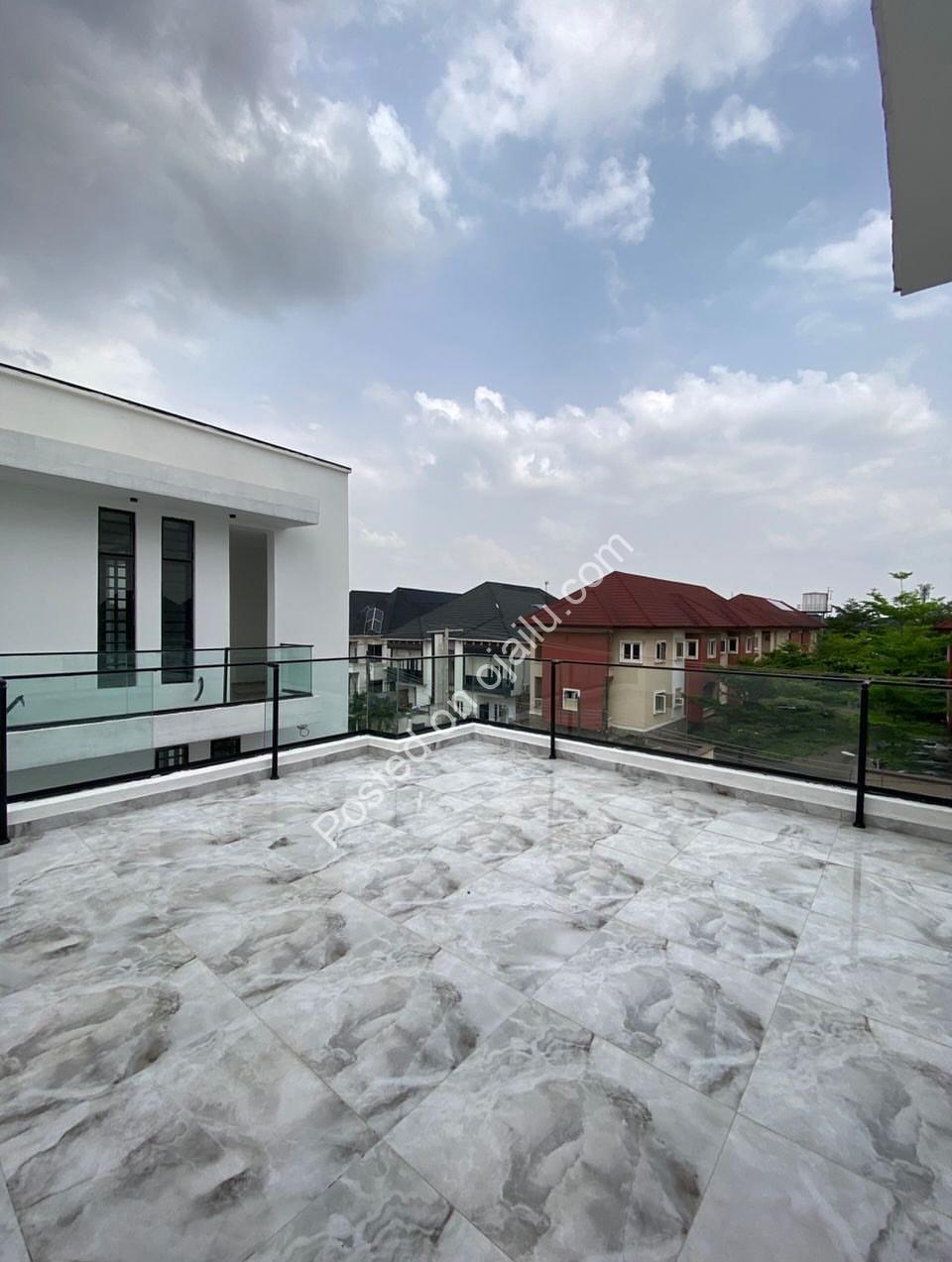 Lekki’s Ultimate 5-Bedroom Estate with Cinema & Pool