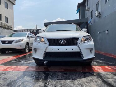 Unregistered Lexus RX350: Luxury Awaits