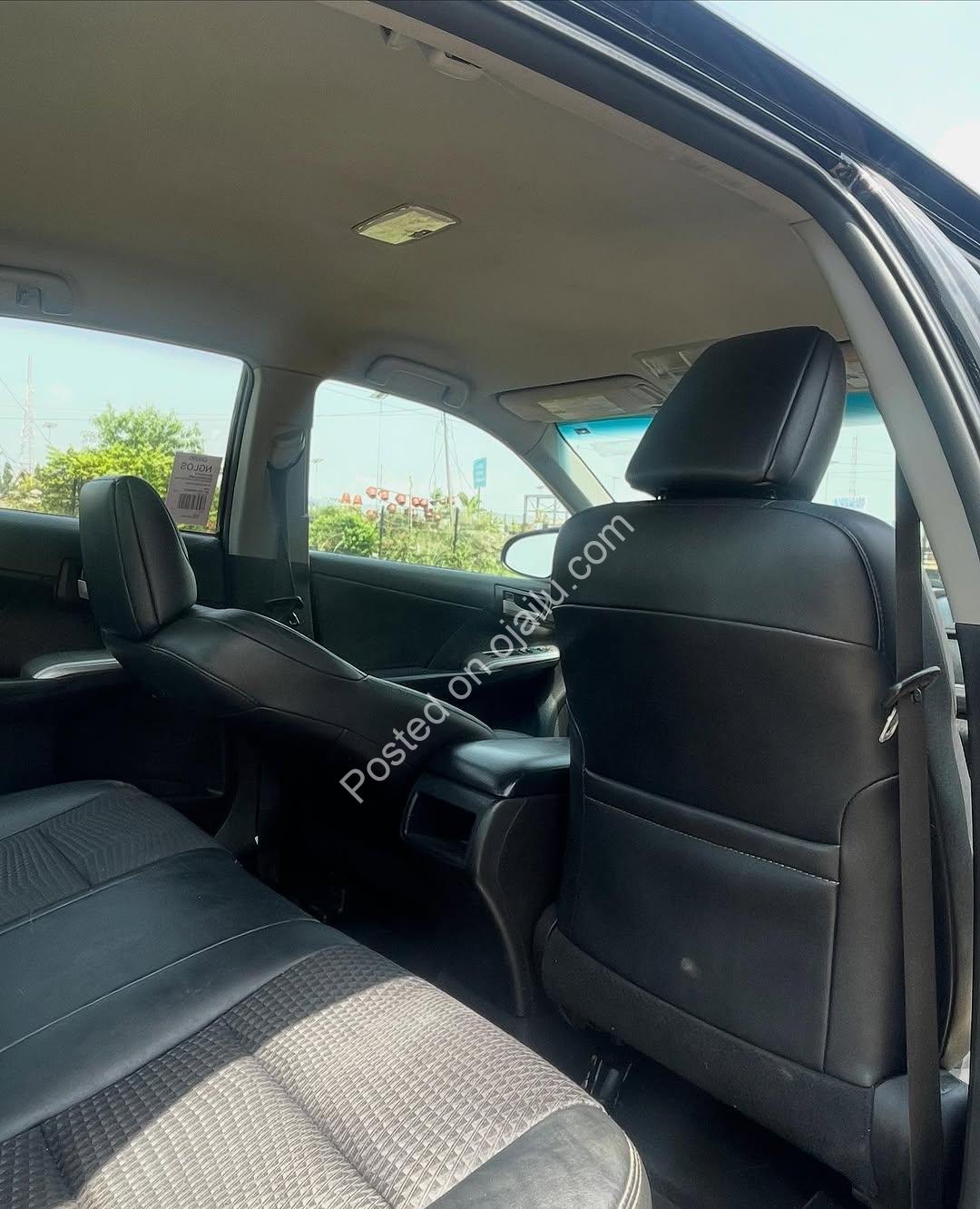 2014 Toyota Camry SE: Accident-Free & Urgently Priced