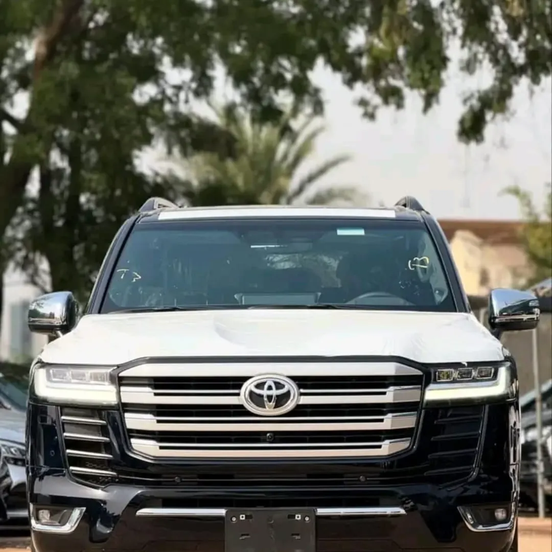 2025 LandCruiser VXR: Ultimate Luxury Awaits