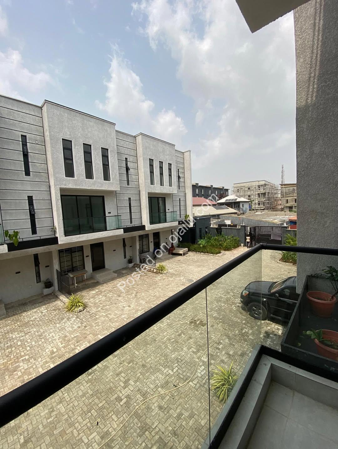 Lagos Oasis: 4BR Terrace Duplex with BQ & Smart Features