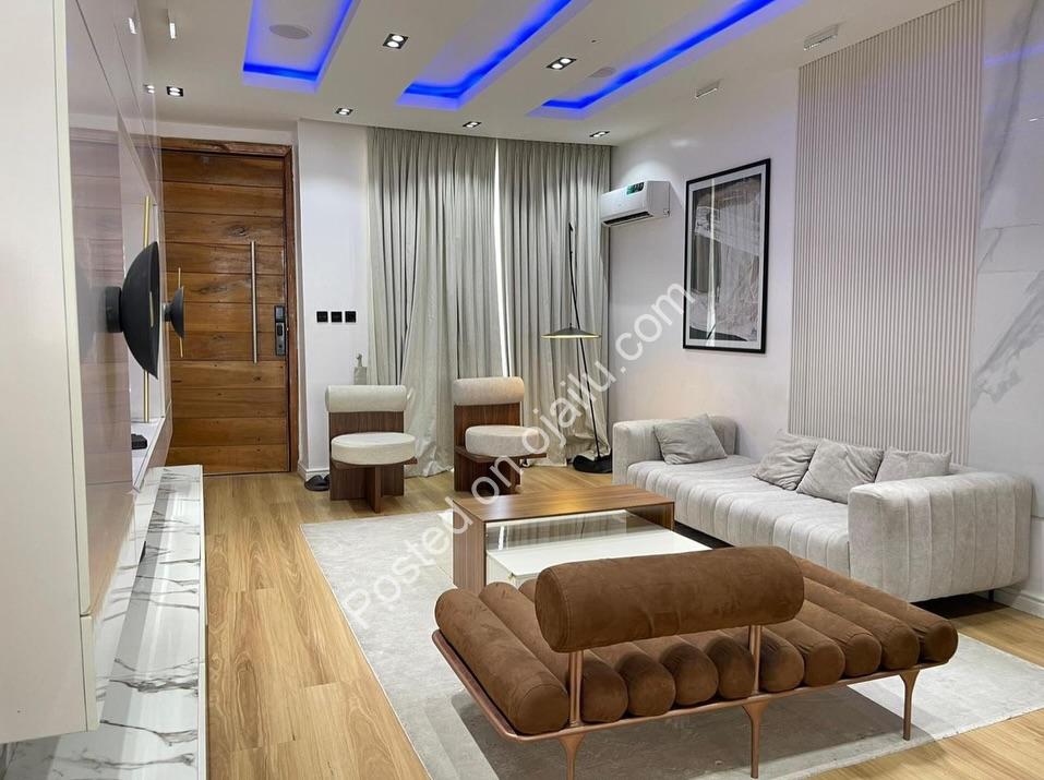 Lekki’s Masterpiece: 2-Bed Ensuite with Walk-In Closet