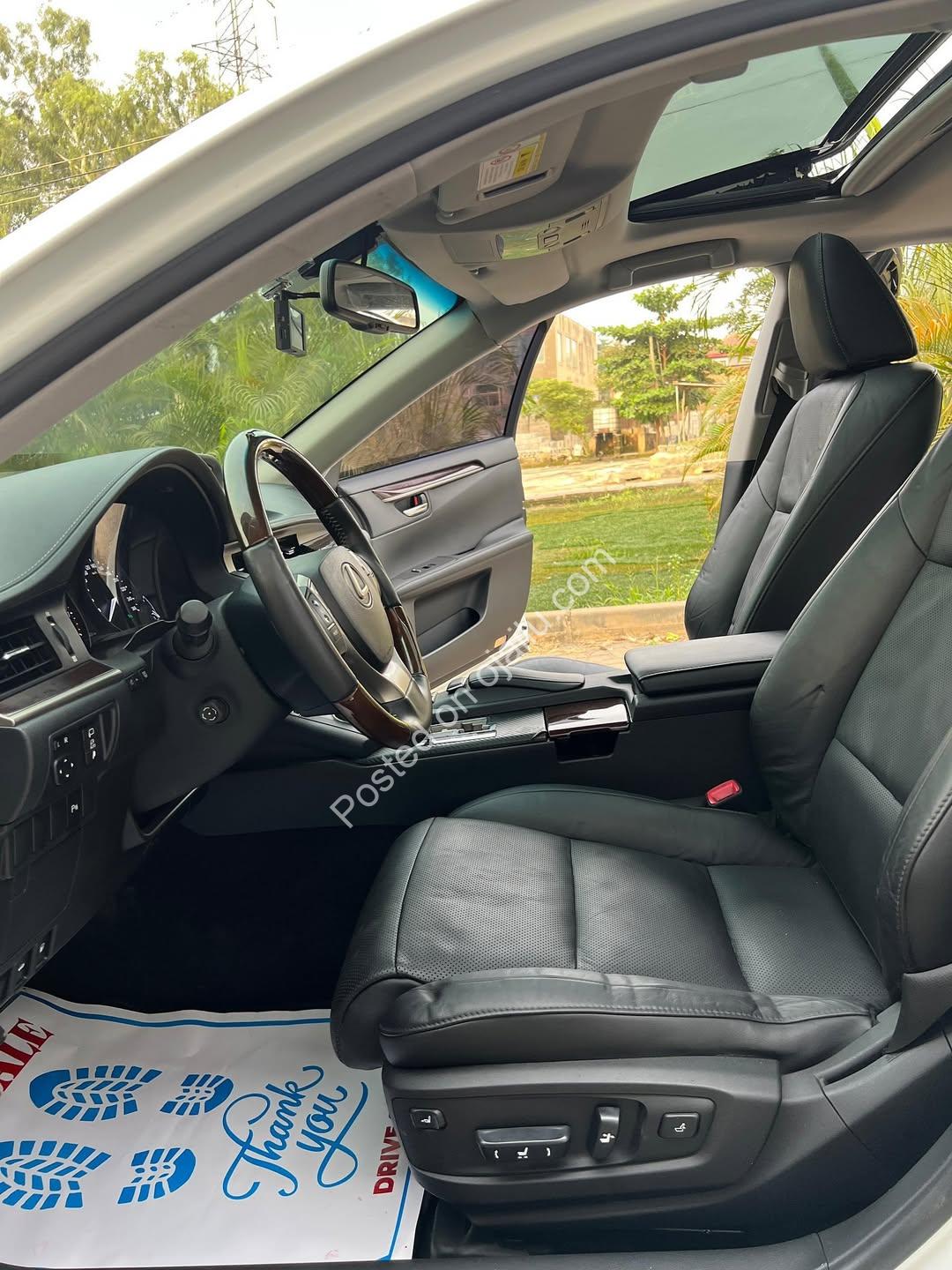 Luxury Lexus ES350: Full Option & Accident-Free