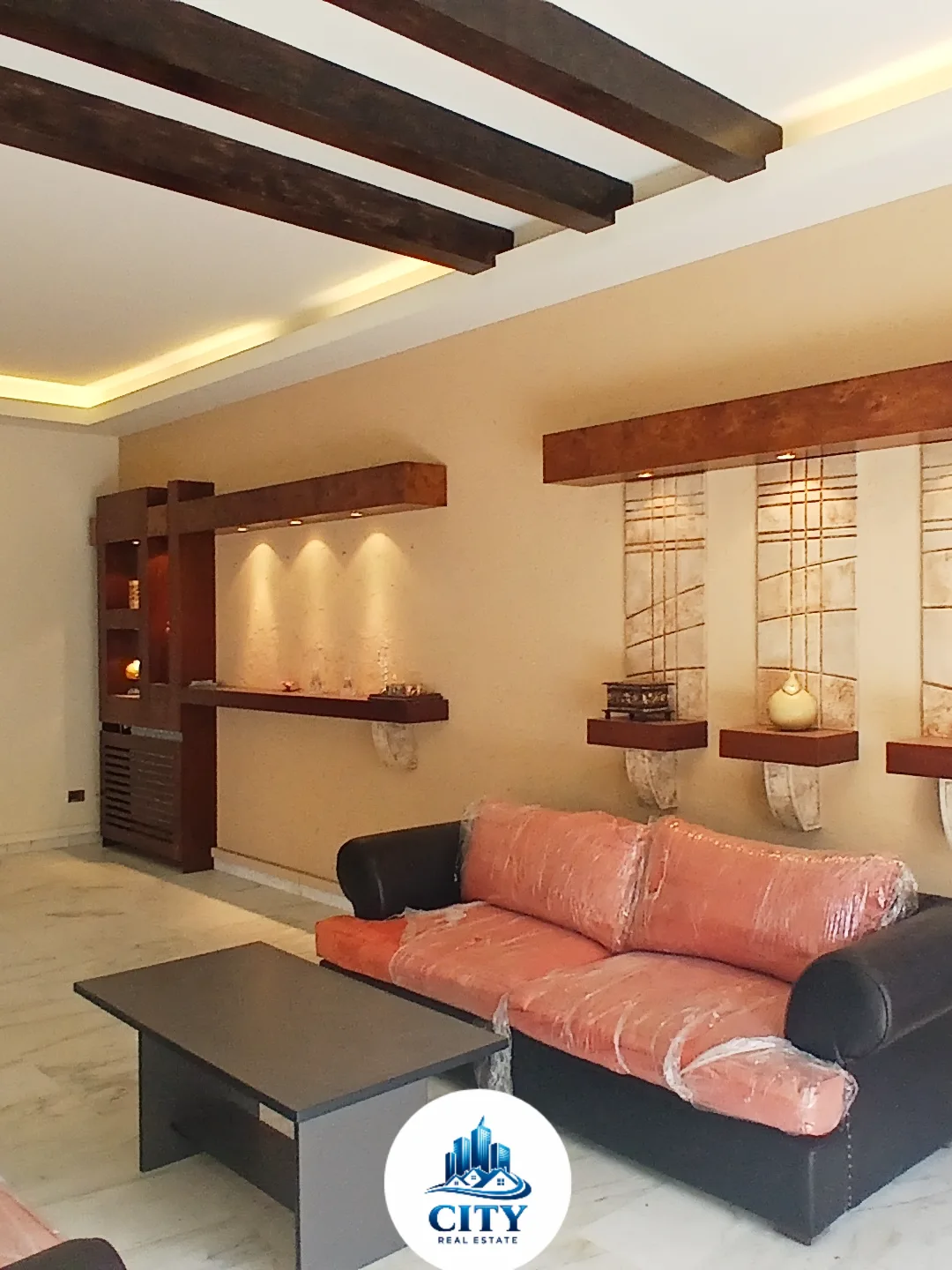 Spacious Sahel Alma Sanctuary: 3BR, 2 Salons, Prime Calm