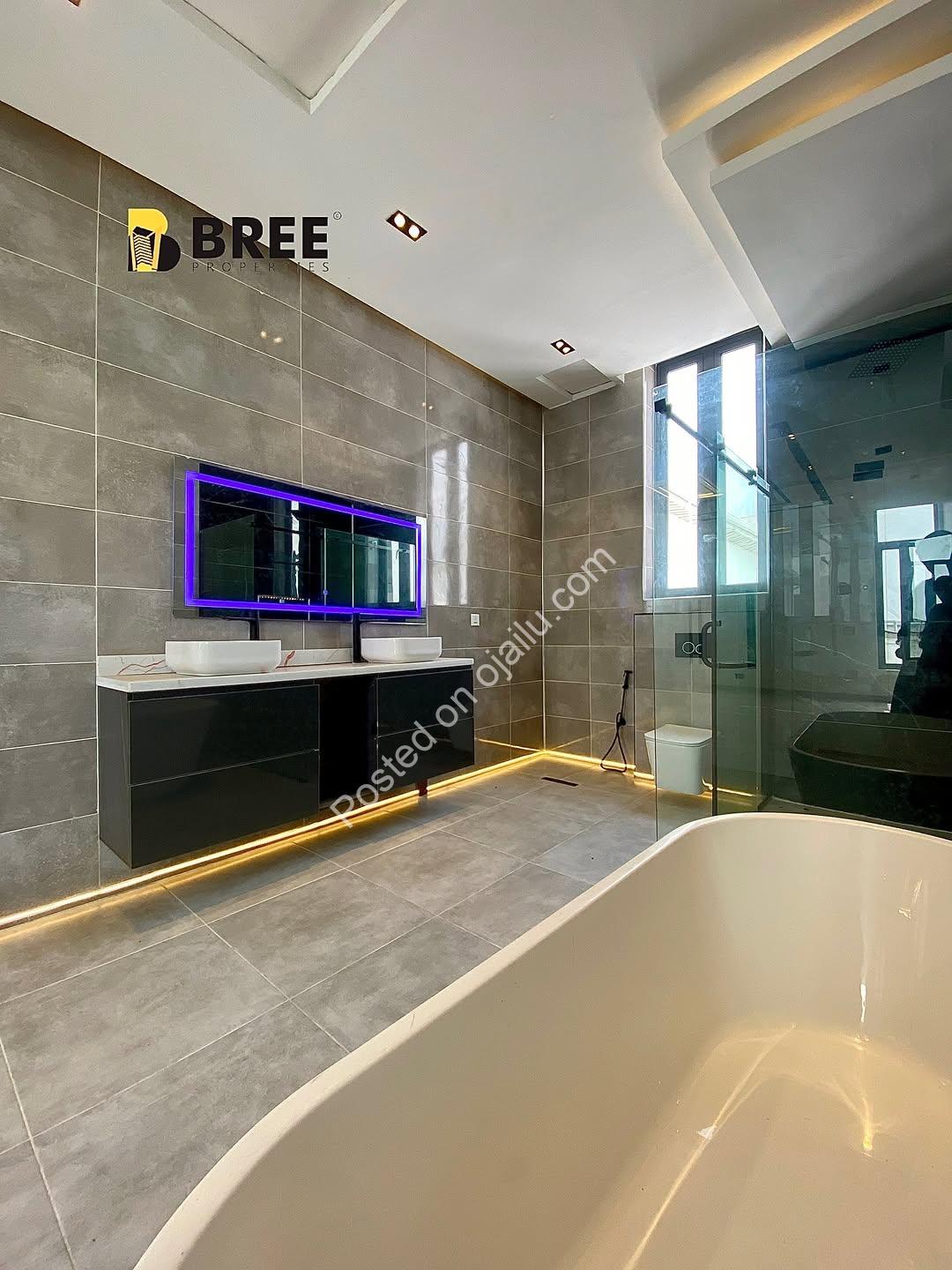 Stunning 5-Bed Poolside Estate with Cinema & BQ