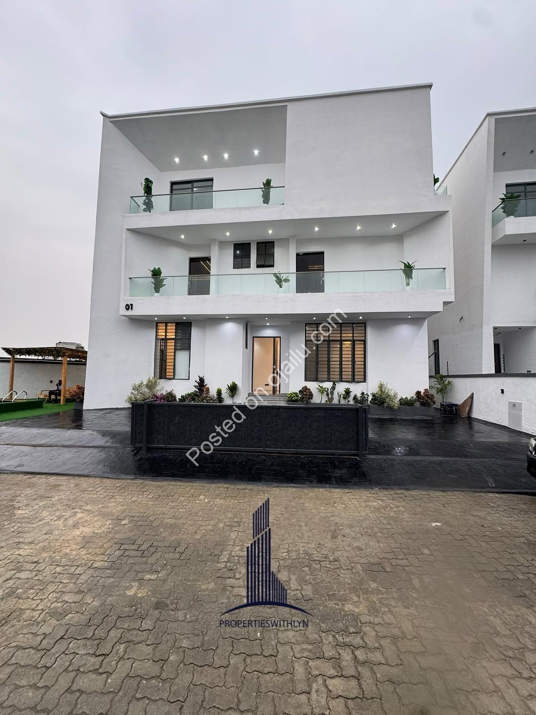 Lekki’s Ultimate 5-Bed Estate with Private Cinema & Pool