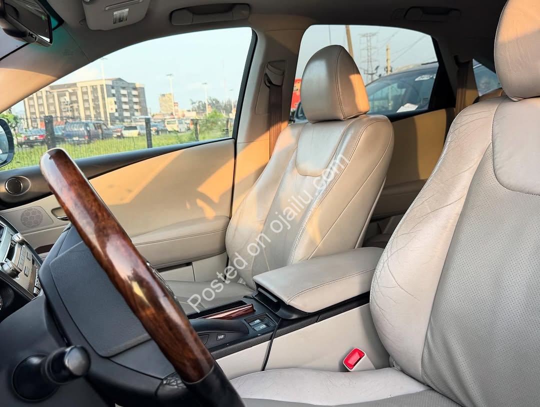 Luxury Lexus RX 350 | Lekki’s Ultimate SUV Deal