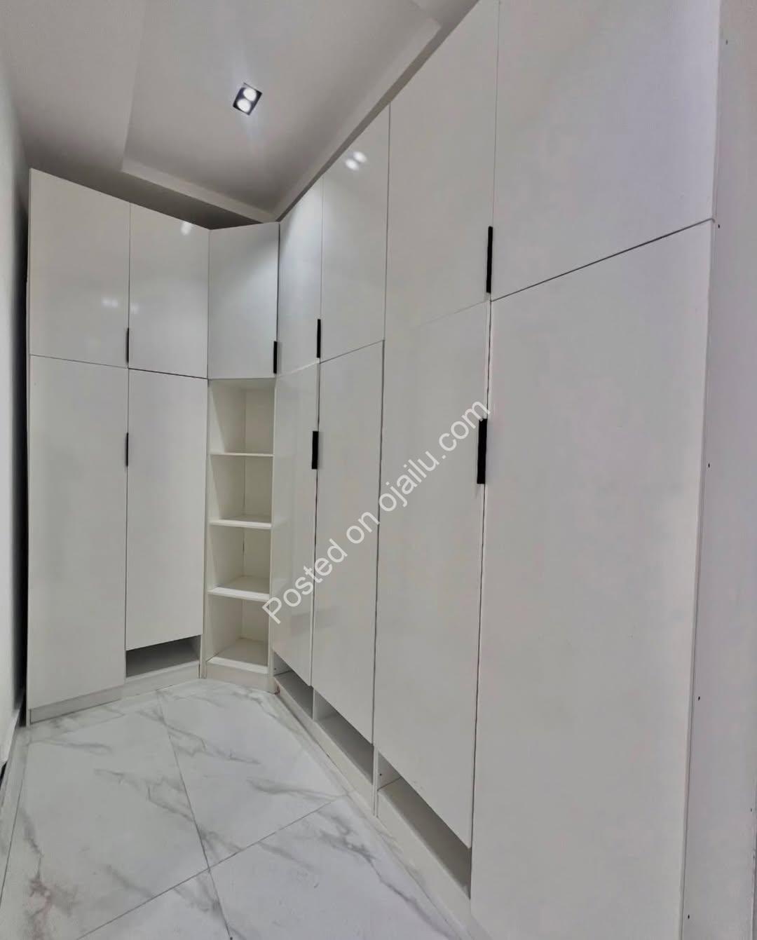 Spacious 4-Bed Duplex in Prime Ikota, Lekki