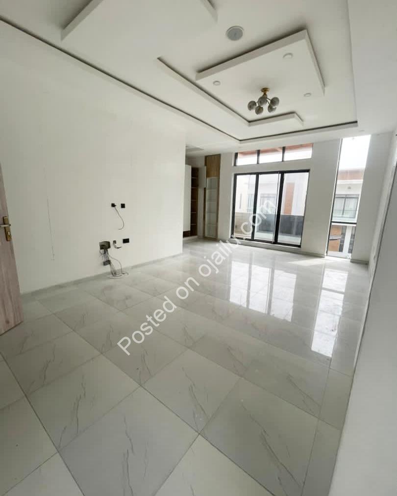 Serene 4-Bedroom Haven in Chevron’s Gated Estate