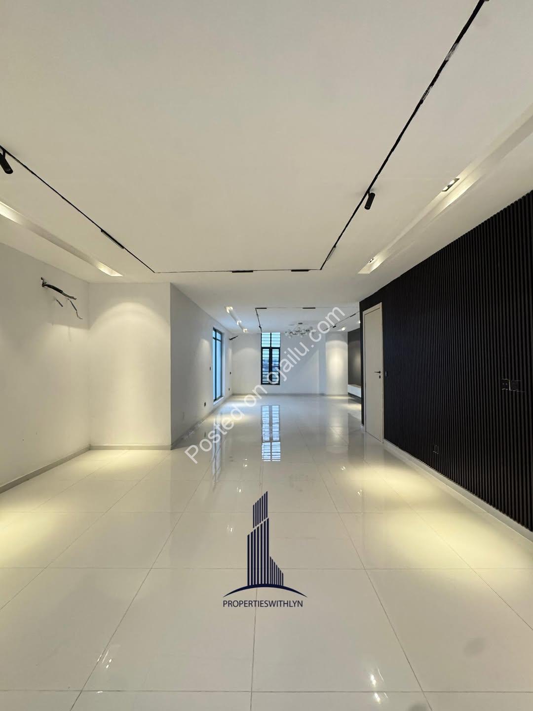 Lekki’s Ultimate 5-Bed Estate with Private Cinema & Pool