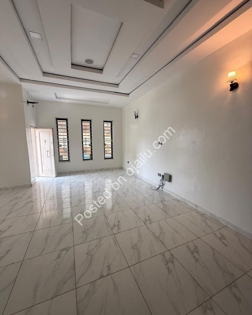 Exclusive Lekki Sanctuary: 4-Bedroom Haven with Premium Amenities