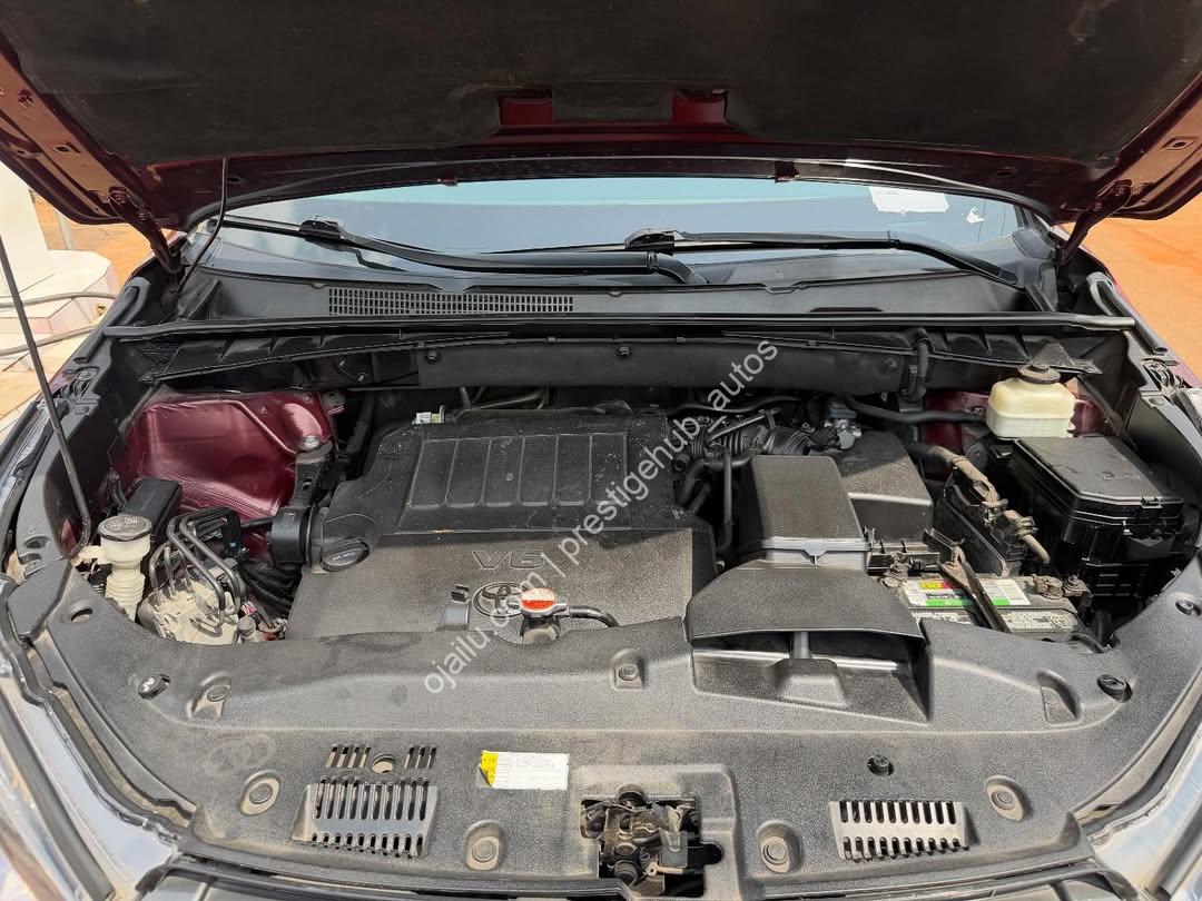 2016 Toyota Highlander XLE: Accident-Free Luxury SUV