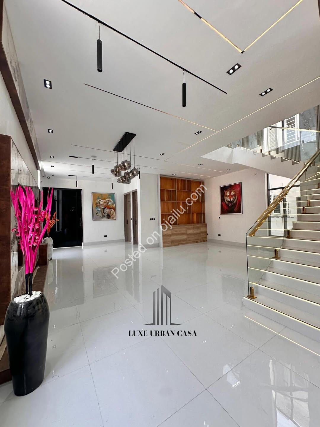 5-Bedroom Chevron Haven: Luxury Living with Pool & Security