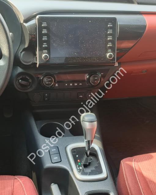 2025 Hilux: Unbreakable Power, Ready for Duty