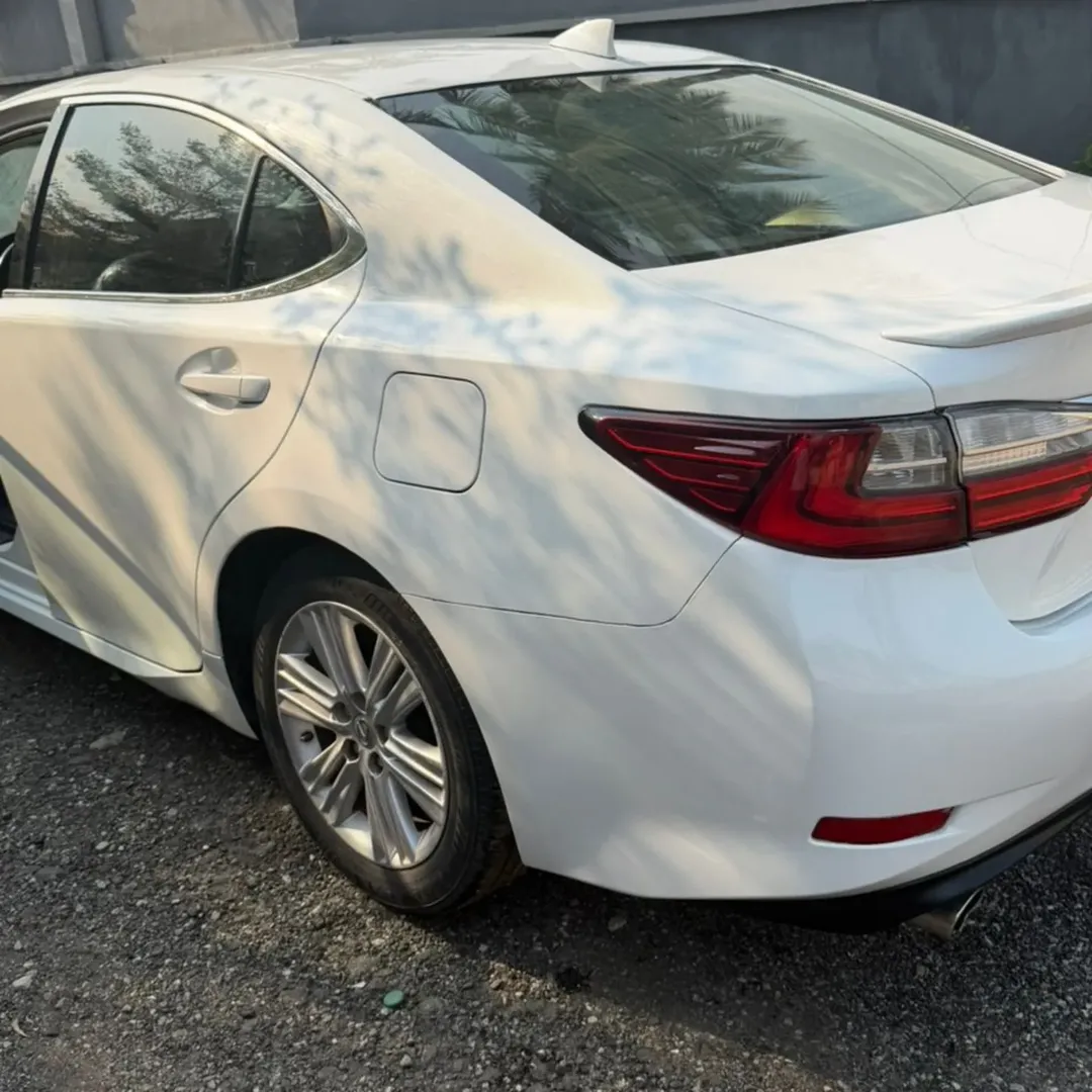 Luxury Lexus ES350: Full Duty Paid & Loaded