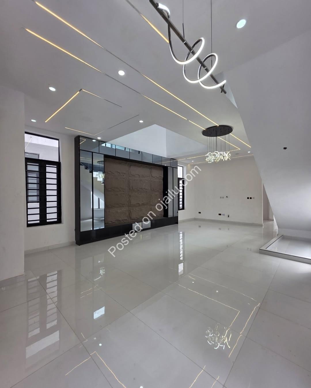 Lekki’s Ultimate 5-Bedroom Estate Masterpiece