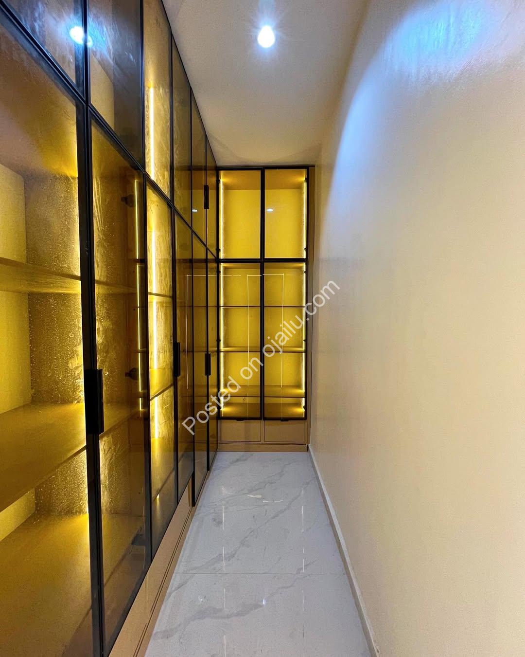 Chevron’s Finest: 5-Bedroom Haven with BQ