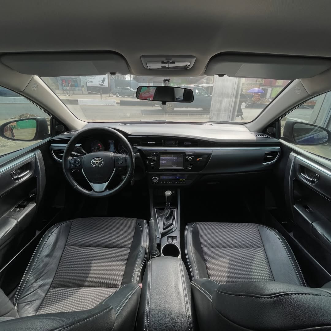 Flawless 2014 Corolla Sport: Clean & Ready