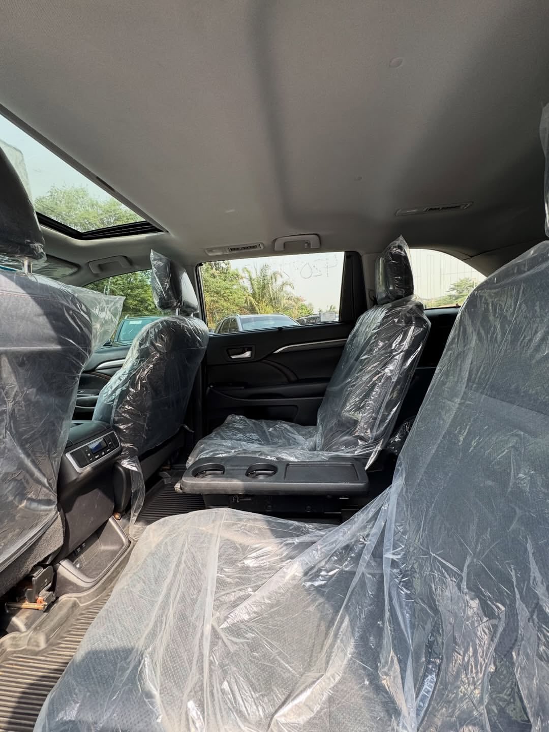 Immaculate 2019 Toyota Highlander: Luxury & Duty-Paid