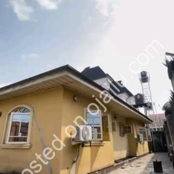 Spacious 4-Bed Bungalow on 1.5 Plots | Prime Location