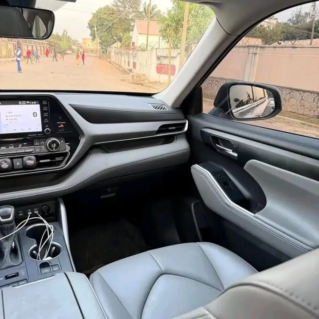 Luxury 2023 Highlander: Your Abuja Status Upgrade
