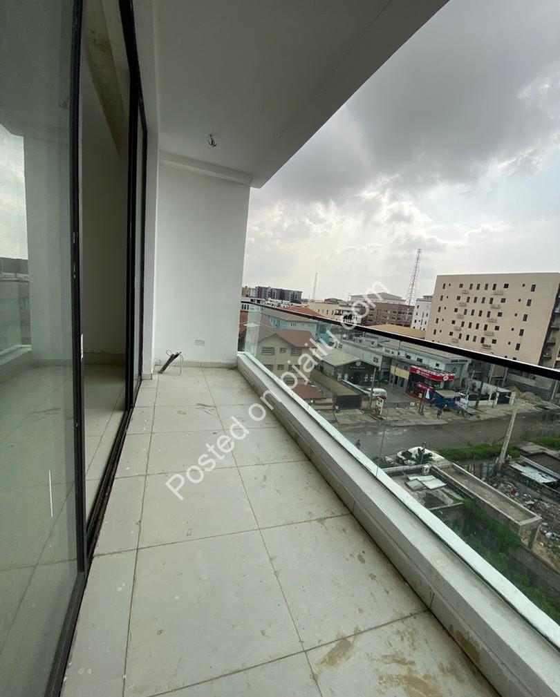 Lekki’s Finest: 2-Bed Ensuite Haven for Sale