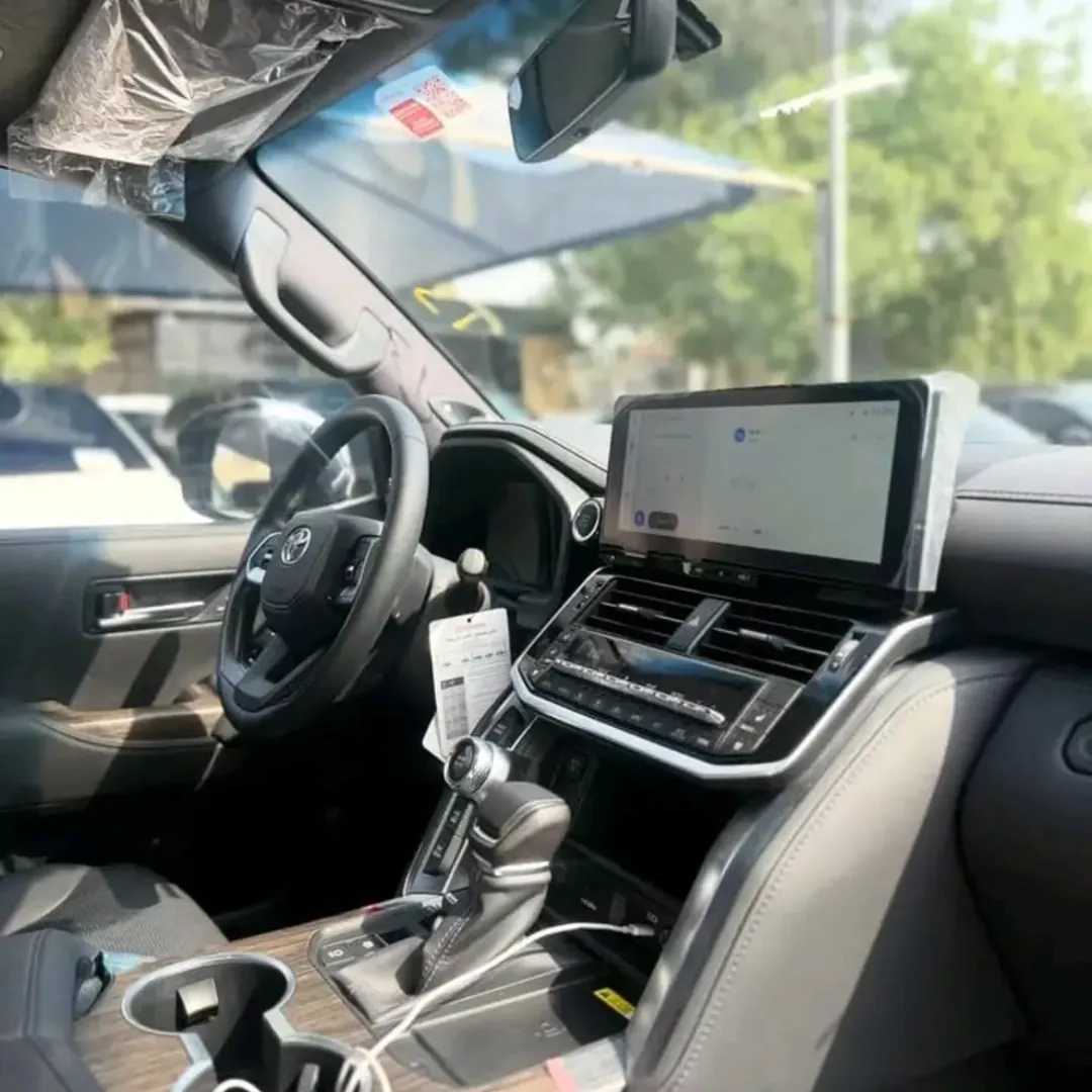 2025 LandCruiser VXR: Ultimate Luxury Awaits