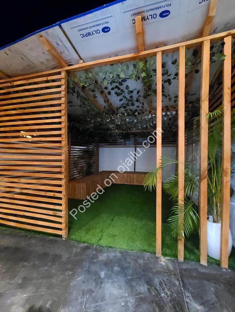 Luxury 5-Bedroom Estate with Private Pool in Ikota GRA