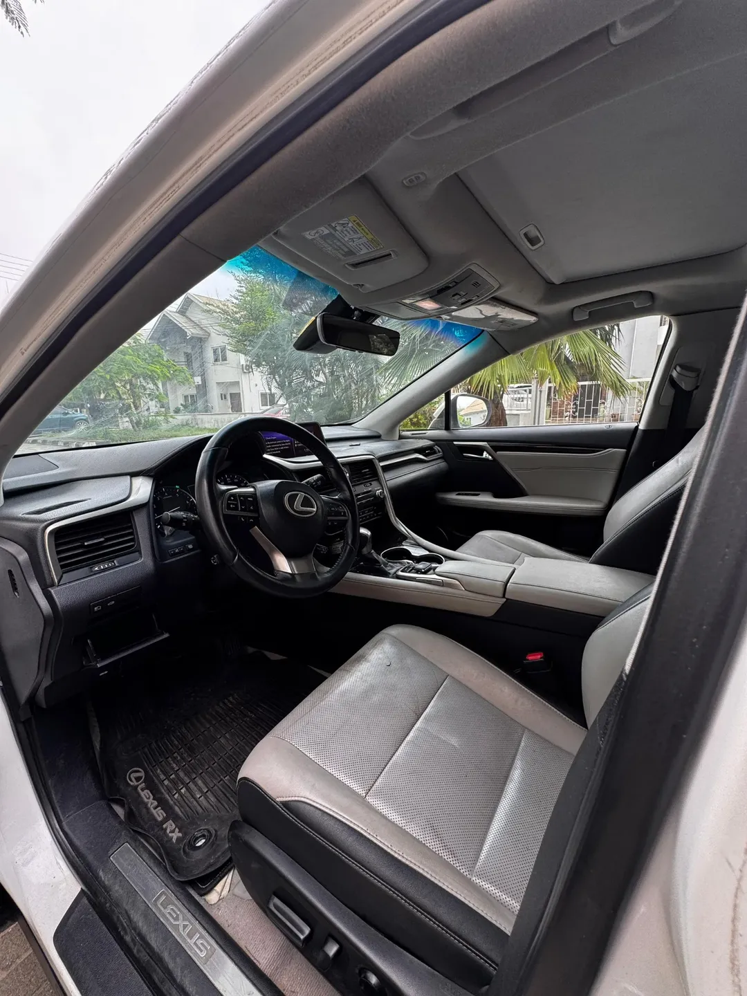 Luxury 2016 Lexus RX350: Finance Available