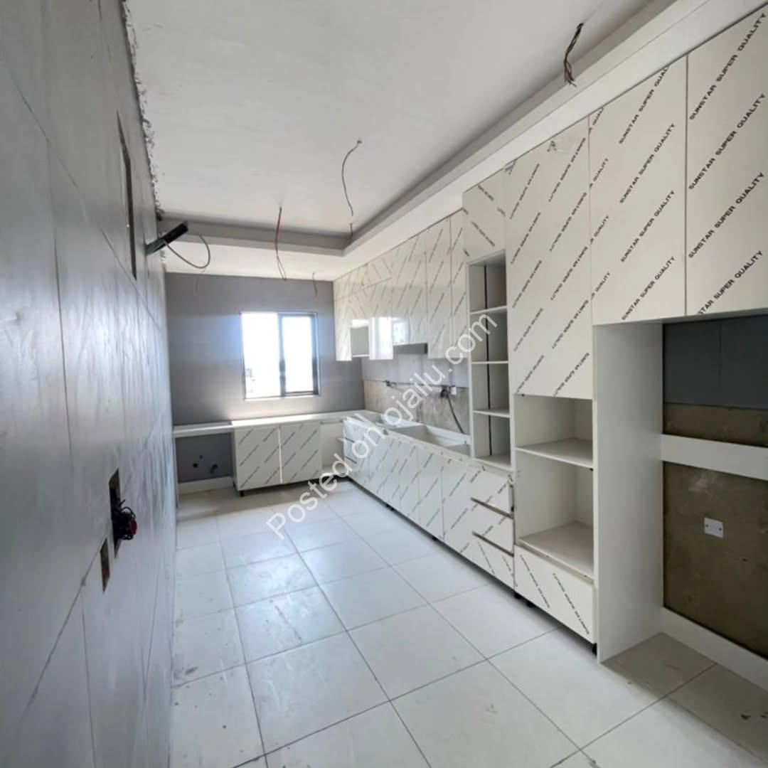 Lekki’s Finest: 1 & 2BR Serviced Apartments with Pool & Gym