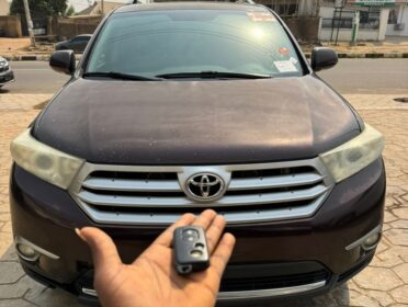 2012 Toyota Highlander: 2026 Custom Papers