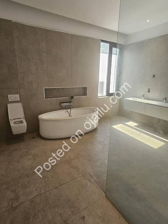 Lavish Oniru 3BR with Resort-Style Amenities