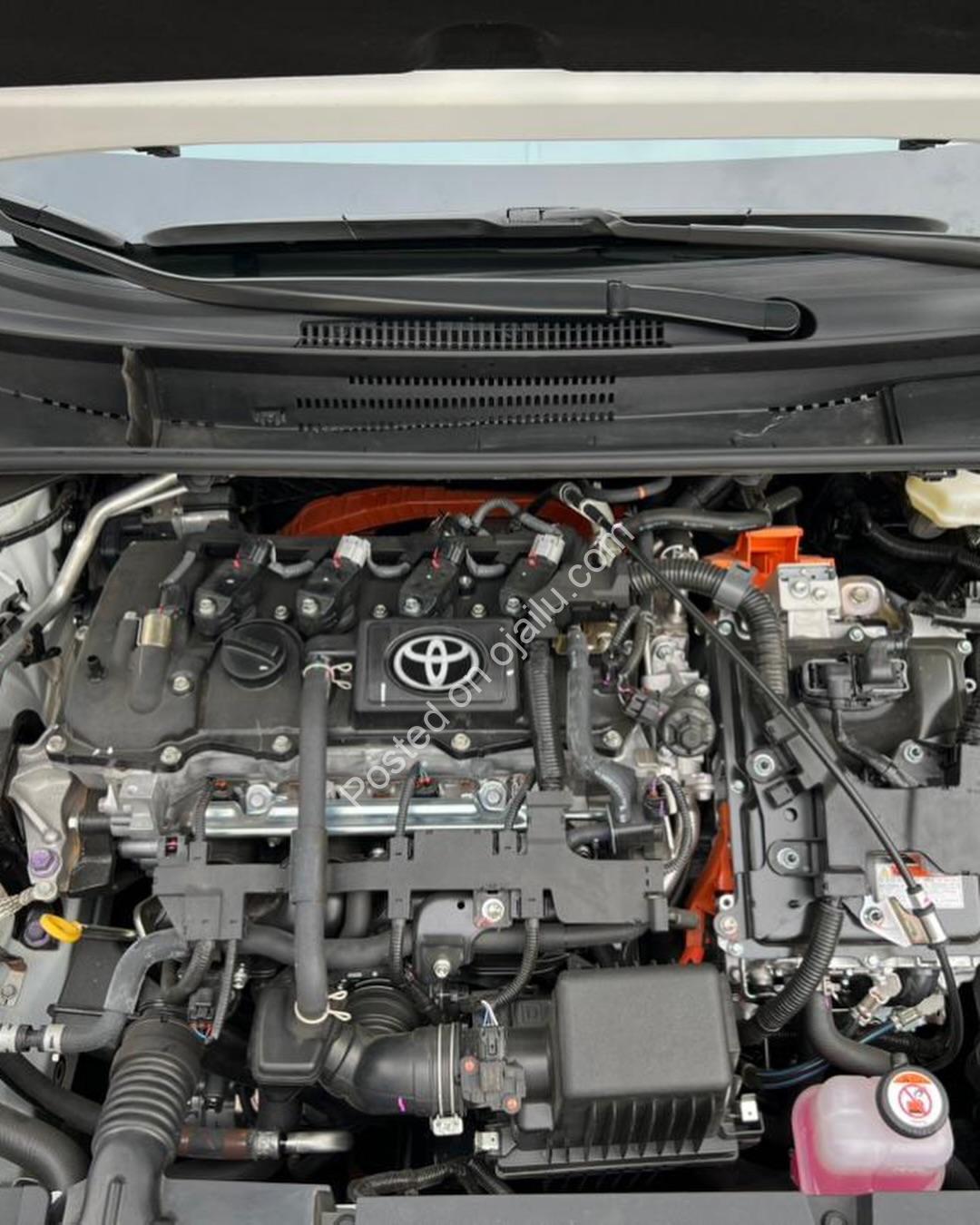 2025 Toyota Corolla HEV: Brand New Hybrid, Just 1k Miles