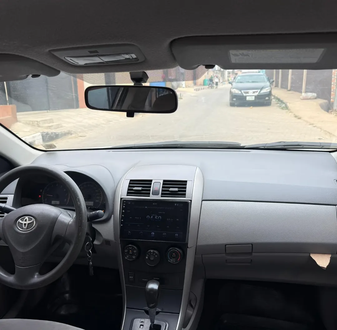 2009 Toyota Corolla: Luxury & Tech, Fully Paid