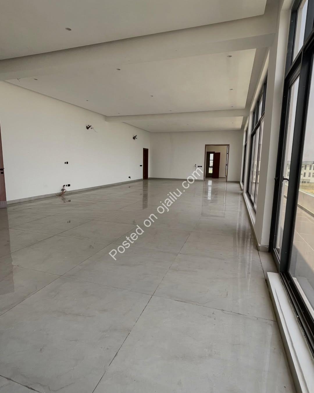 Ikate’s Ultimate Penthouse: Cinema, Pool & Private Gym