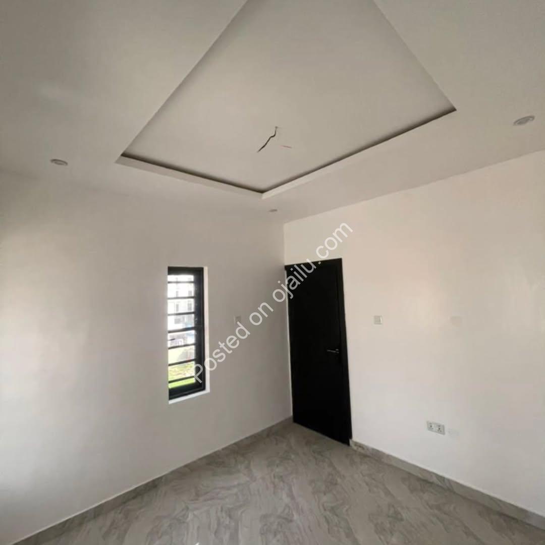 Lekki’s Finest: 1 & 2 Bedroom Serviced Apartments
