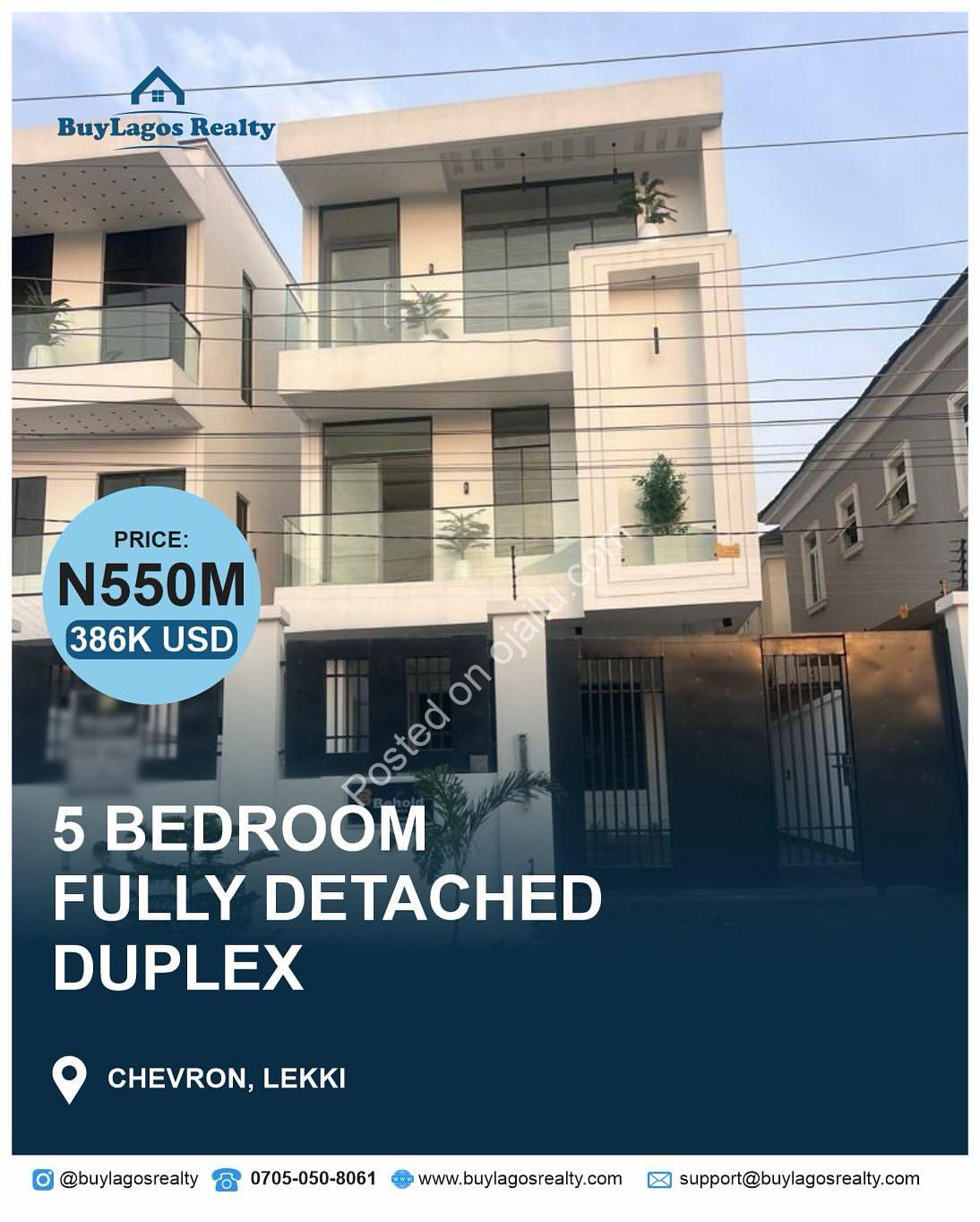 Chevron’s Finest: 5-Bed Poolside Estate Masterpiece