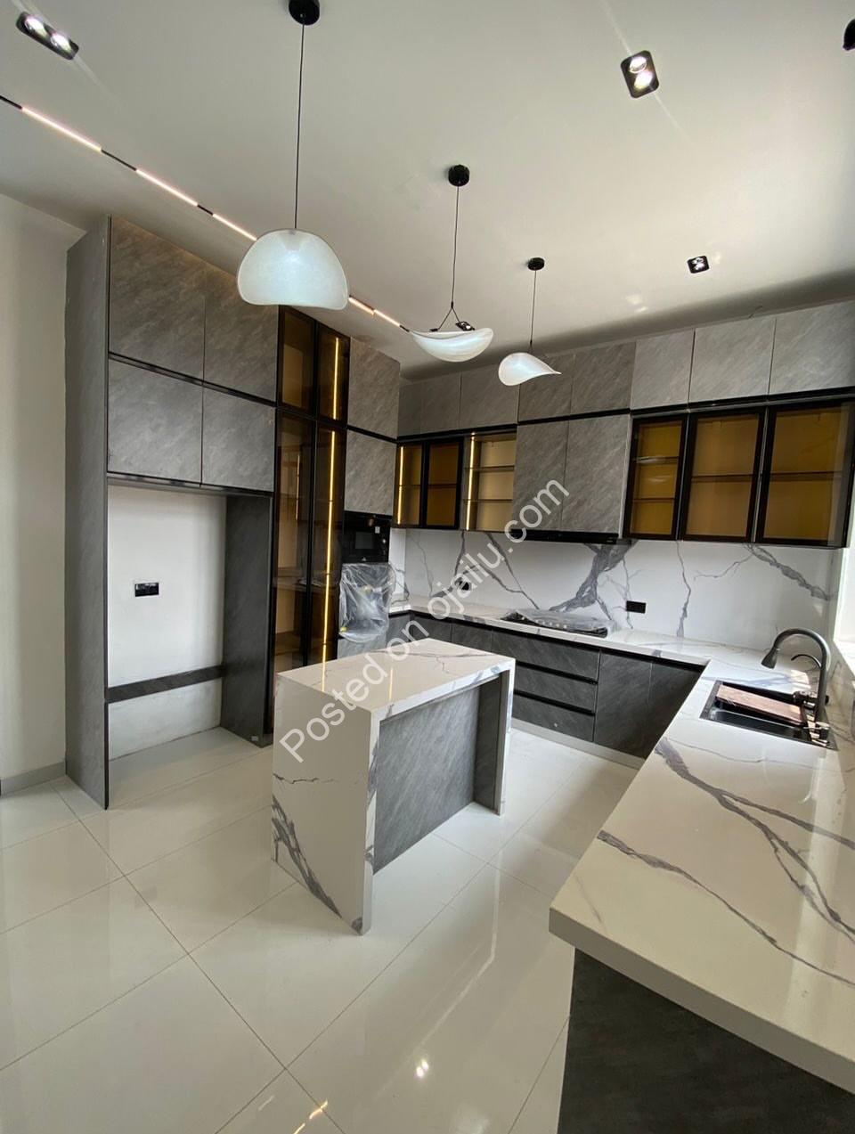 Exquisite 5-Bed Duplex in Prime Lekki | Brand New & Flood-Free