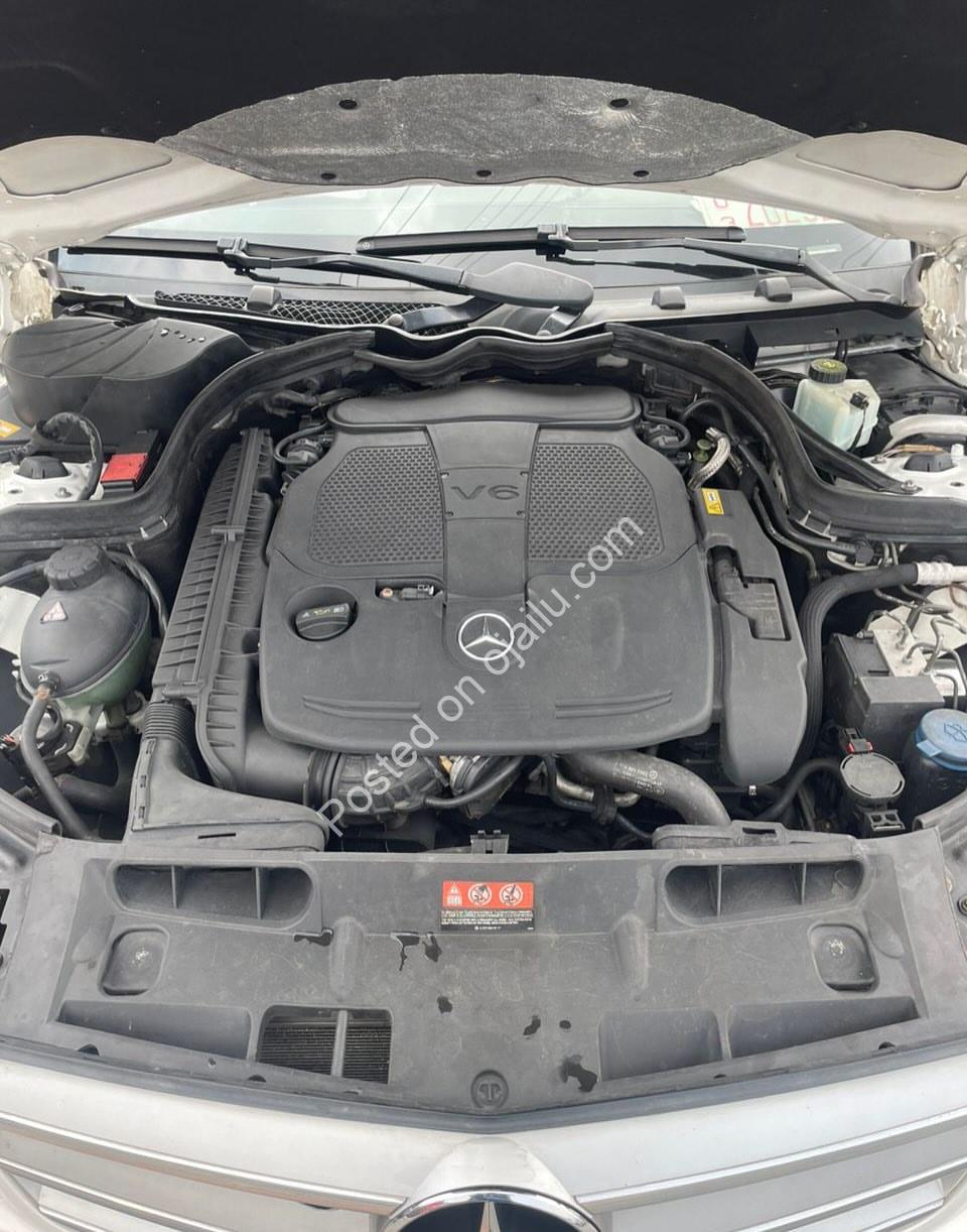 Imported 2013 Mercedes C300: Sunroof & 4Matic