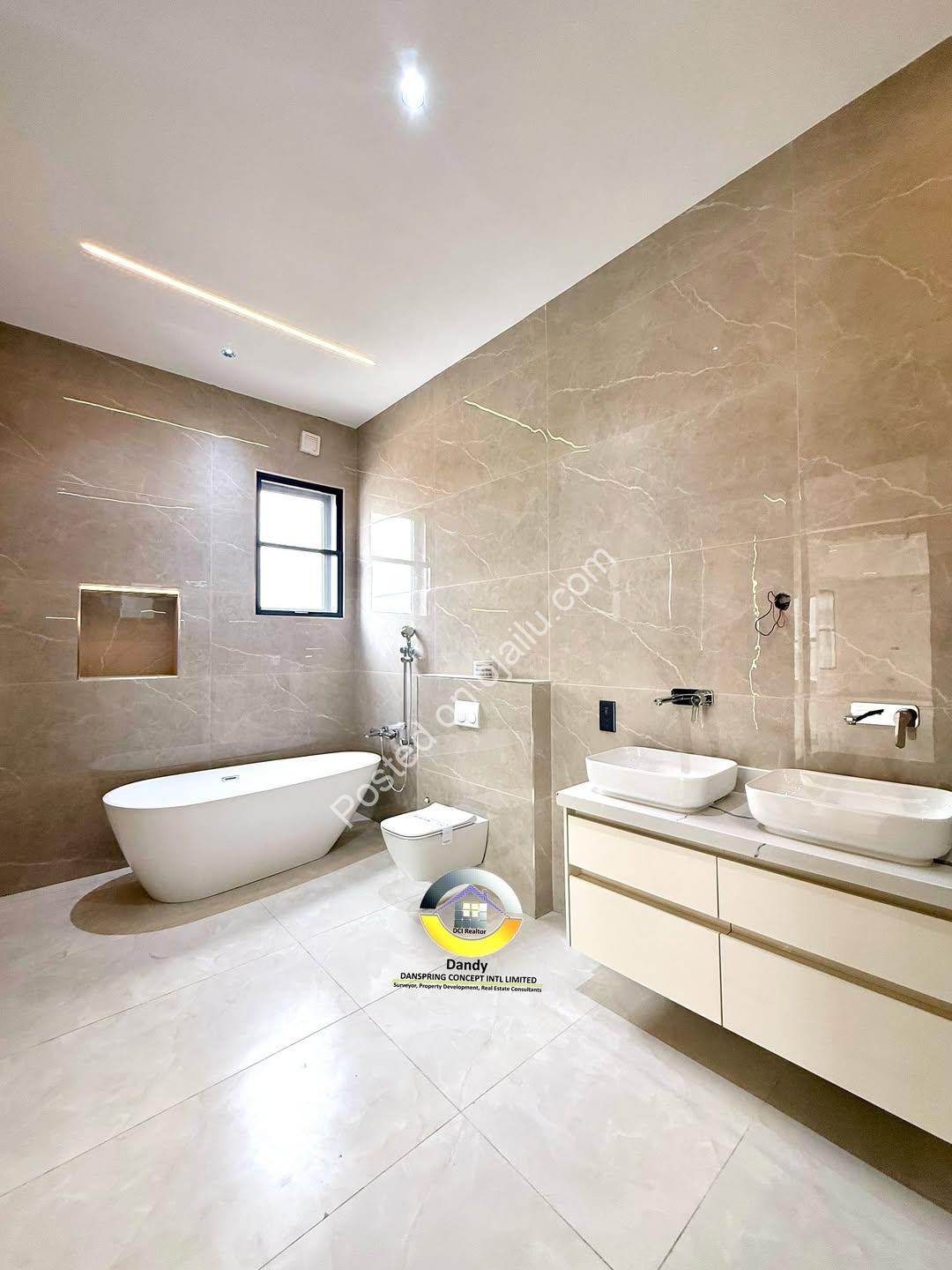 Lekki’s Ultimate 5-Bedroom Smart Home Oasis