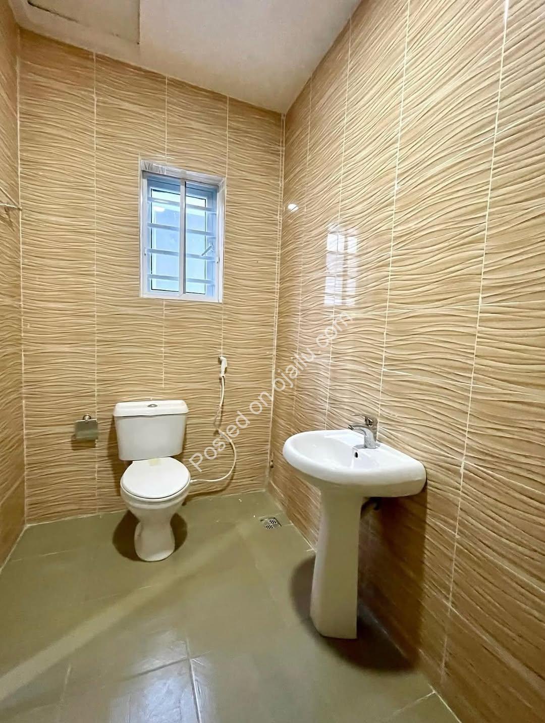 Brand New 4-Bed Duplex with BQ in Prime Chevron