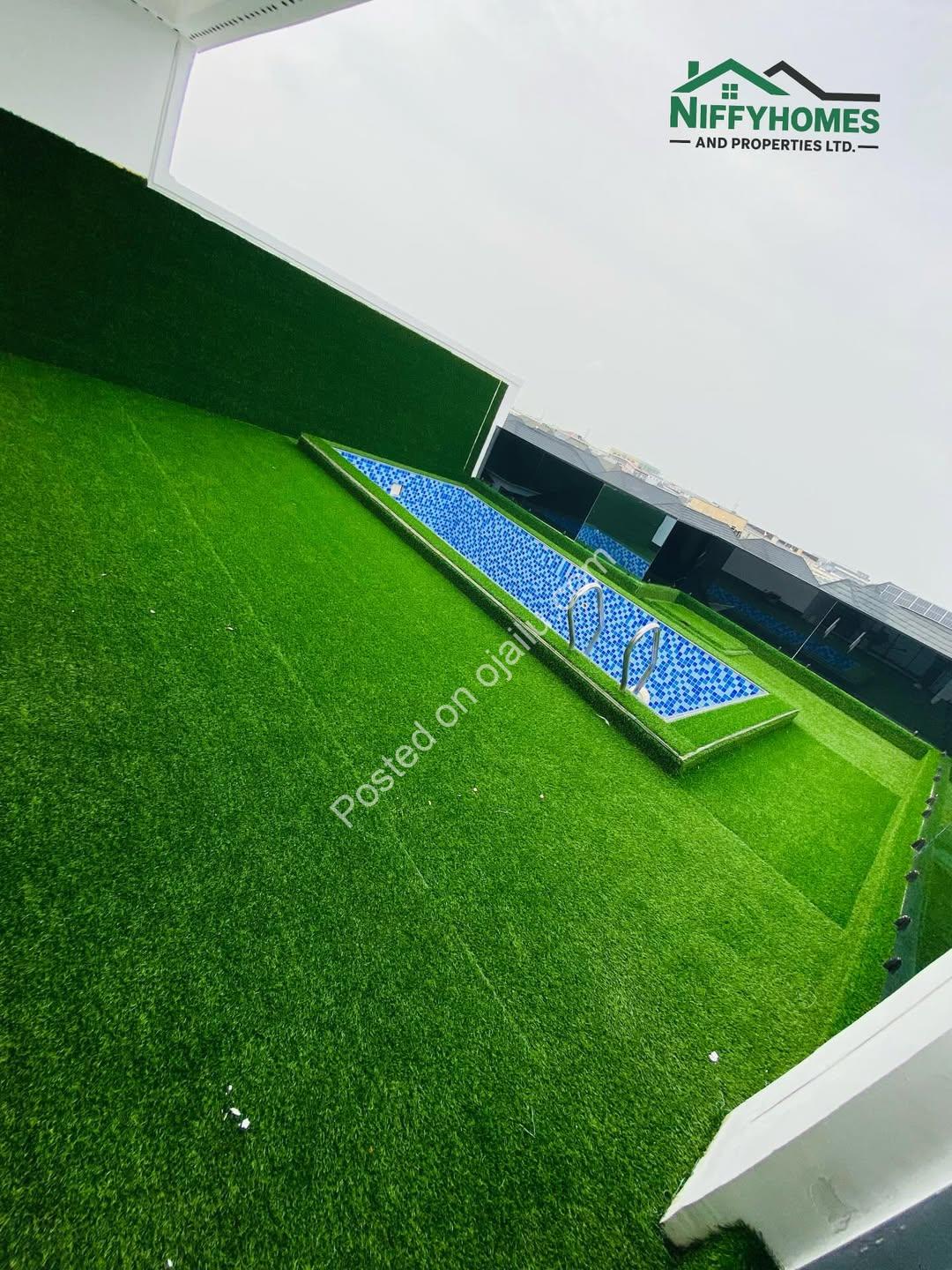 Lekki’s Ultimate 5-Bedroom Estate with Rooftop Oasis